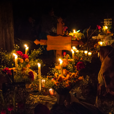 Día de Muertos, Mixquic en Ciudad de México. altar de muertos en México 2023
