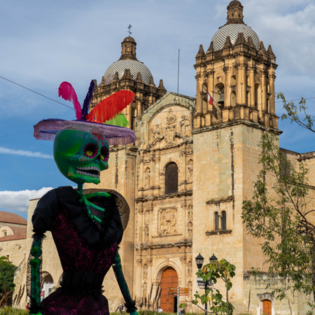 Día de Muertos, Juárez, Oaxaca desfile con catrinas en México 2023